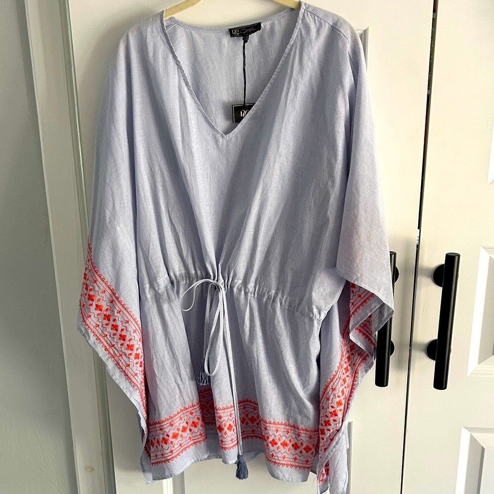 New DG2 Diane Gilman  Light Gray Kimono with‎ Coral Embroidery XL/1X